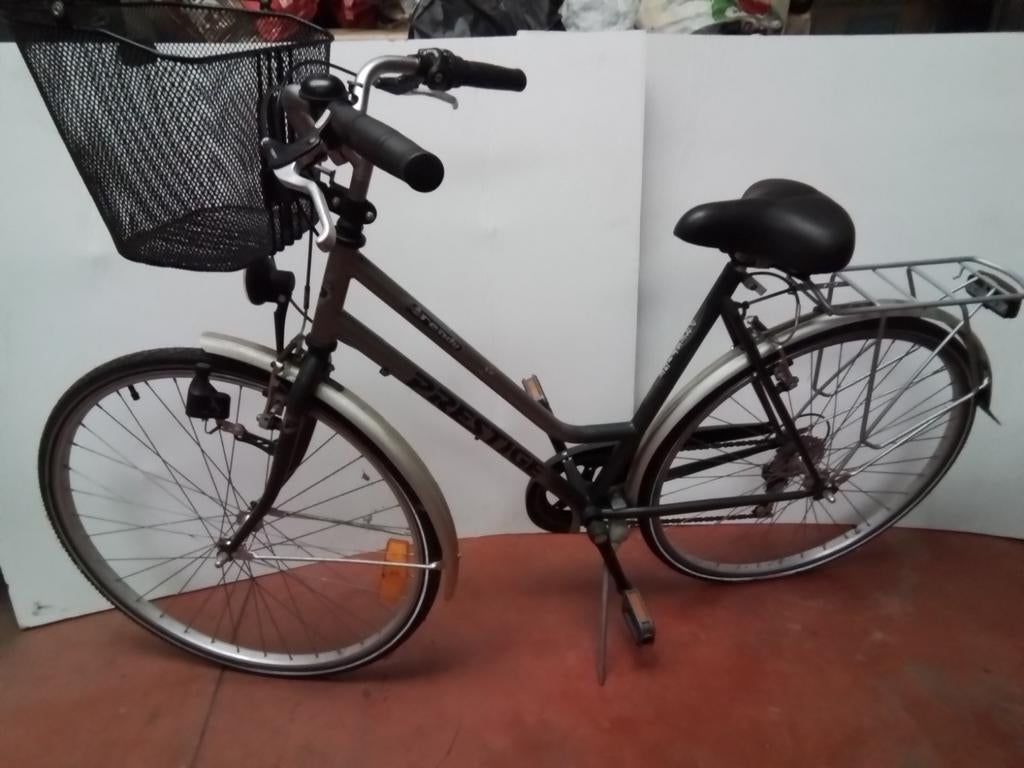 Velo femme, Enlèvement