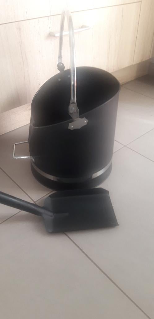 Seau et pelle pour pellet ou charbon, Enlèvement, Comme neuf