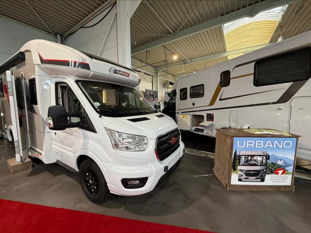 Challenger 328 Graphite disponible en stock, Caravanes & Camping, Camping-cars, Jusqu'à 4, Entreprise, Chausson, Diesel