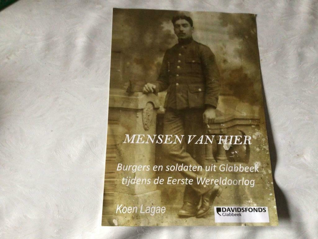 WOI Militair kostuum soldaat Koen Lagae poster flyer, Verzamelen, Ophalen of Verzenden