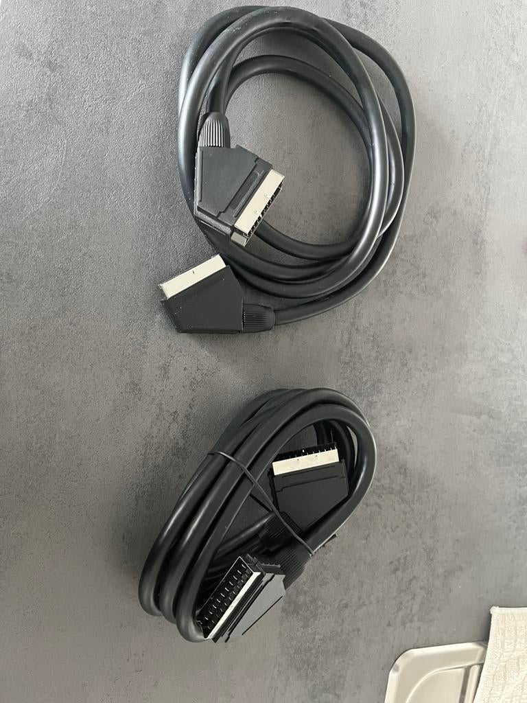 2 pièces à vendre, Enlèvement, Comme neuf