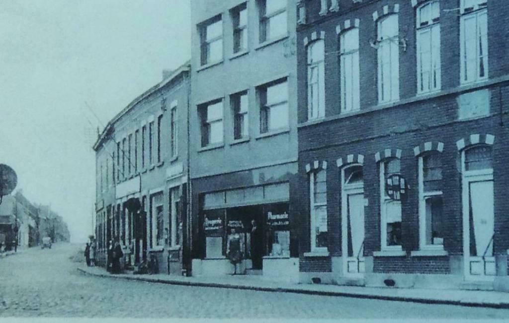 Carte Postale Luingne – Grand’Place (Mouscron), Enlèvement ou Envoi, Non affranchie, Hainaut