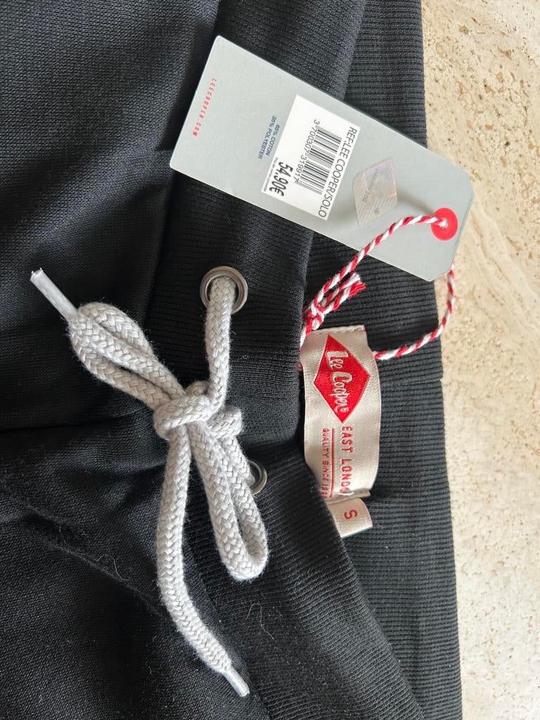 Bermuda broek Lee Cooper . Maat small . NIEUW !! 54,90€., Lee cooper, Zwart, Nieuw, Ophalen of Verzenden