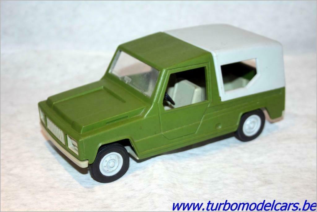Renault 6 Rodeo 1/20 Plastic, Hobby en Vrije tijd, Modelauto's | Overige schalen, Zo goed als nieuw, Auto, Ophalen of Verzenden