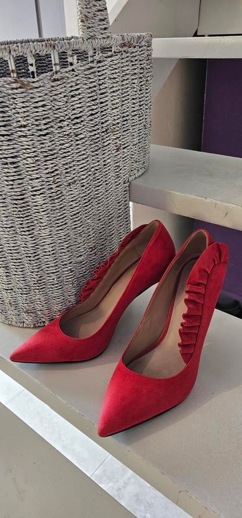 Escarpins Liu Jo rouges avec effet voile taille 39, Enlèvement ou Envoi, Comme neuf, Noir, Escarpins