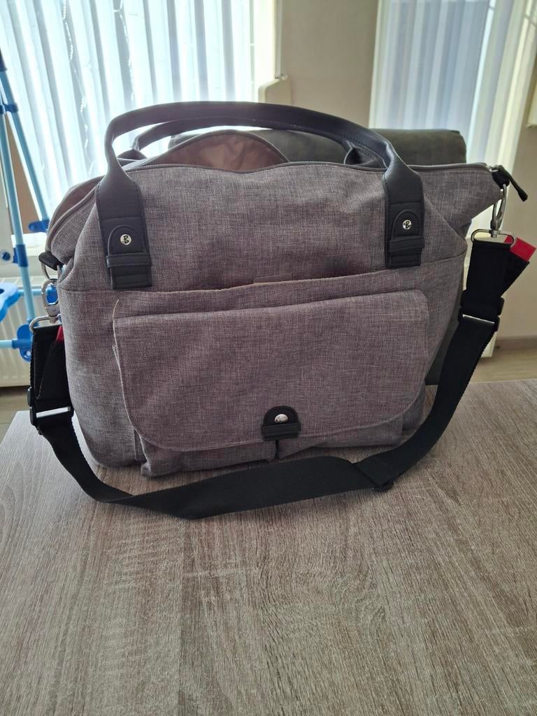 Verzorgingstas babymel london, Kinderen en Baby's, Luiertassen, Zo goed als nieuw, Schoudertas, Ophalen
