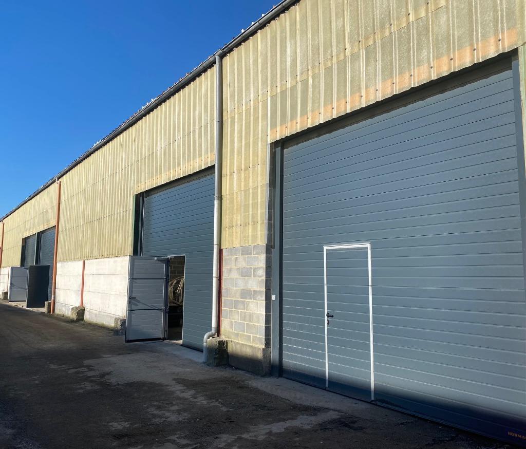 hangard / hall à louer, Immo, Huizen te huur, Provincie Henegouwen, Overige soorten, Direct bij eigenaar, F