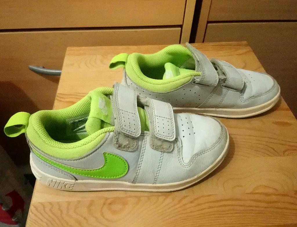 Baskets enfant NIKE, Garçon, Enlèvement, Utilisé, Chaussures de sport