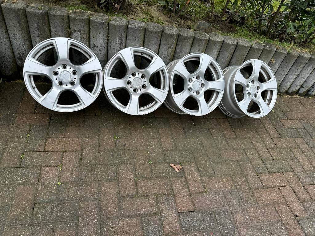 Velgen BMW, Ophalen