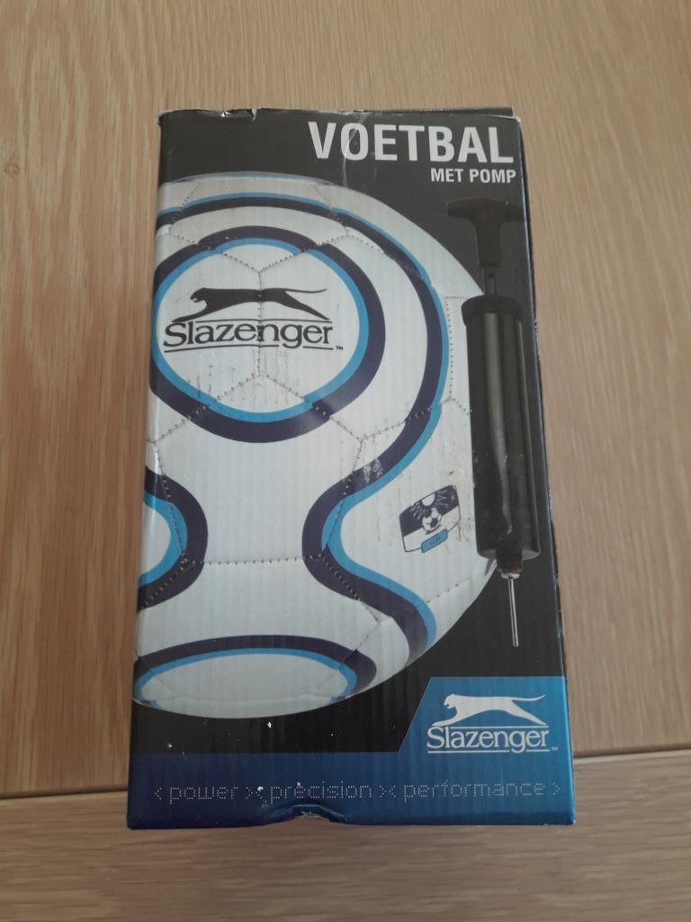 Ballon de football Slazenger avec pompe, Enlèvement ou Envoi, Neuf, Autres types