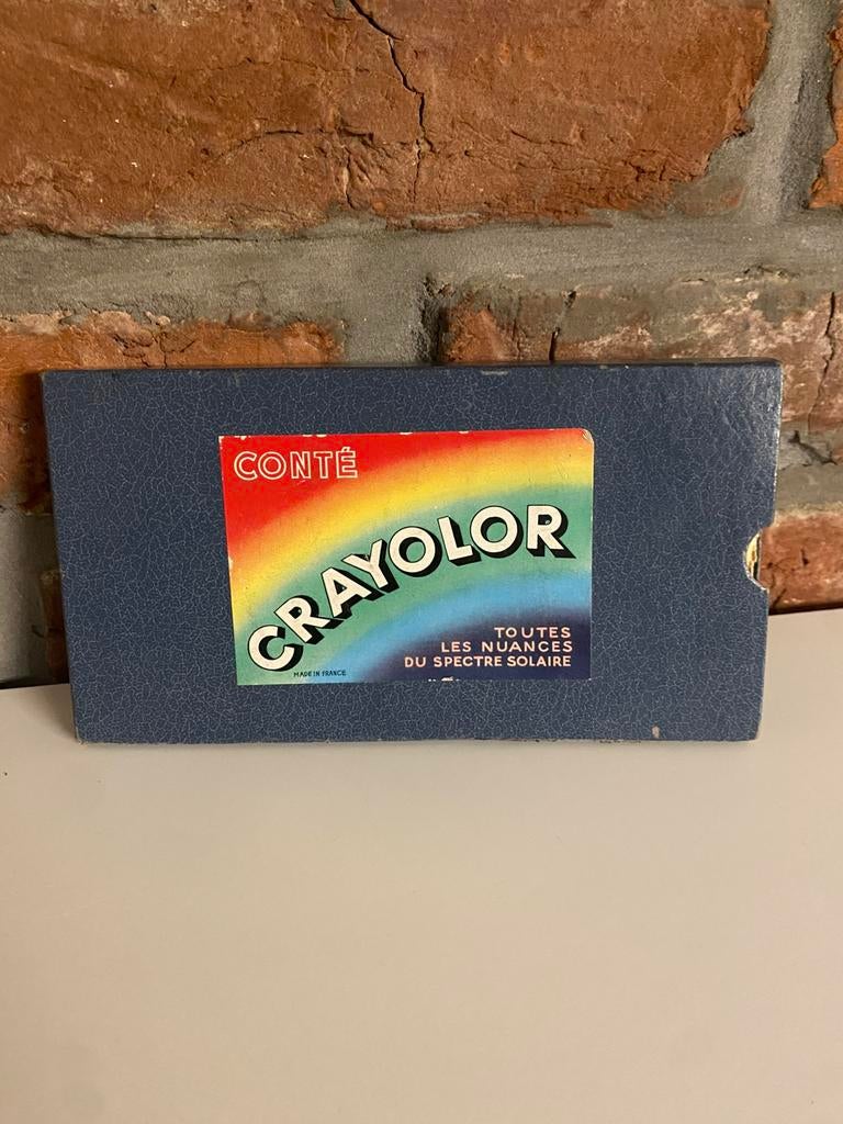 Vintage Crayolor Conté doos, Games en Spelcomputers, Games | Nintendo Game Boy, Zo goed als nieuw, Ophalen of Verzenden