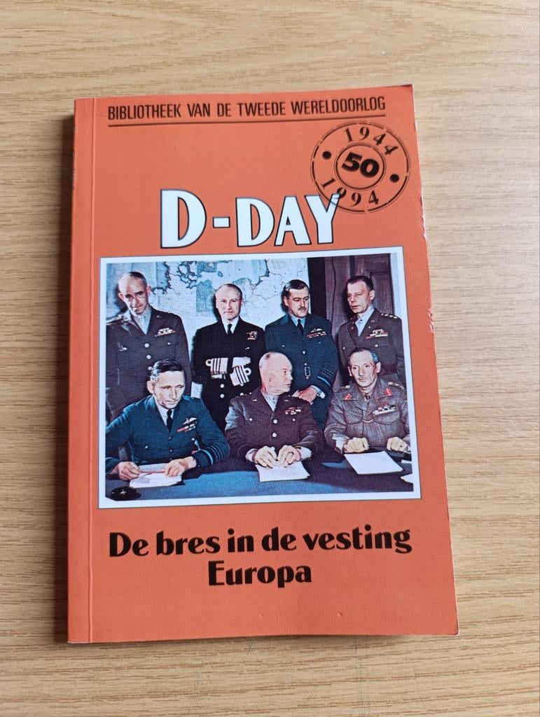 Thompson - D-day, Boeken, Thompson, Zo goed als nieuw, Algemeen, Ophalen