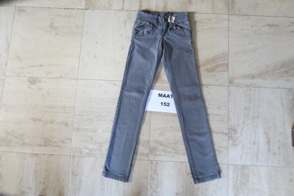 Broek IKO 12 jaar =152 meisjes F 10491, Kinderen en Baby's, Broek, Gebruikt, Meisje, Ophalen of Verzenden