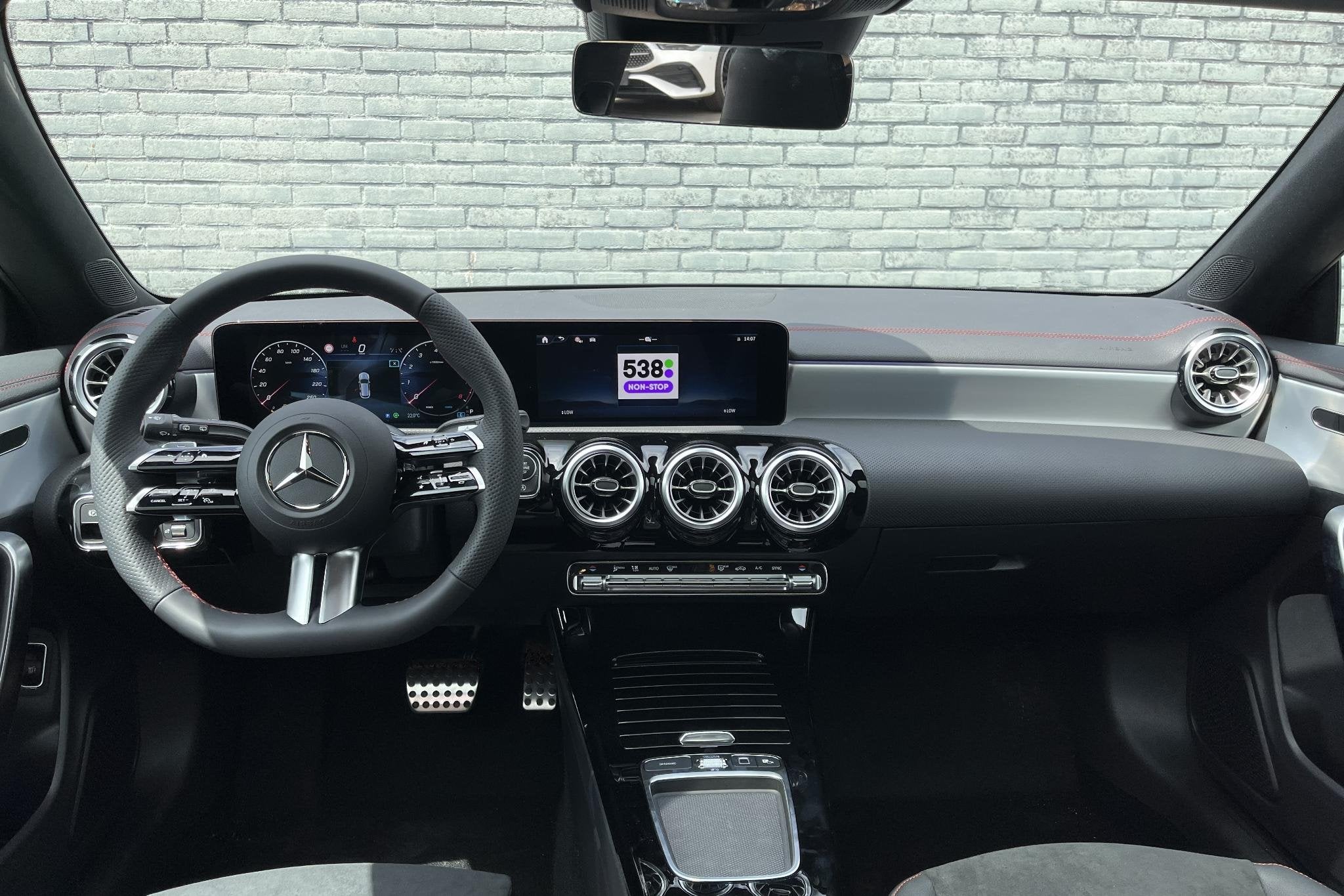 Mercedes-Benz CLA-Klasse CLA 180 Shooting Brake Star Edition, 100 kW, Achat, 140 g/km, Euro 6