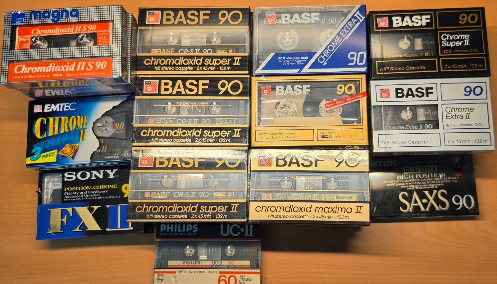 cassettes audio, CD & DVD, Cassettes audio, Enlèvement ou Envoi, Neuf, dans son emballage, 26 cassettes audio ou plus, Originale