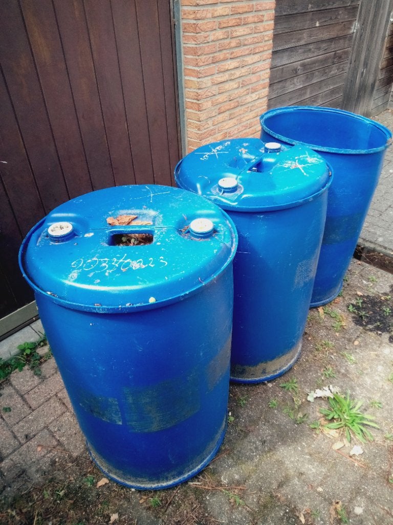 Gratis 3 lege vaten, Ophalen, Gebruikt