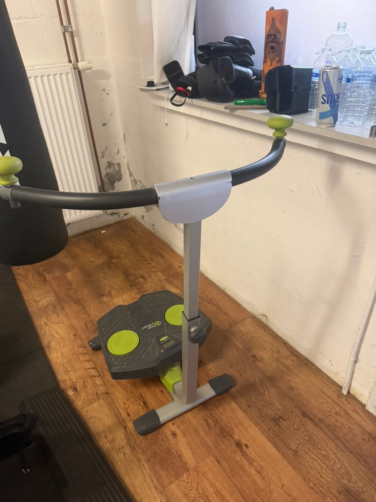 Twist & Shape Buikspiertrainer (Gebruikt, Sports & Fitness, Enlèvement, Utilisé, Abdominaux, Autres types