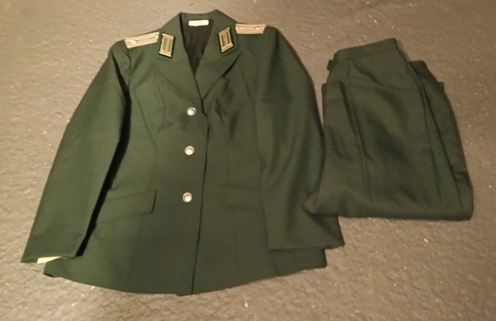 Origineel DDR Volkspolizei Dames Uniform, Verzamelen, Ophalen of Verzenden, Rijkswacht, Kleding of Schoenen