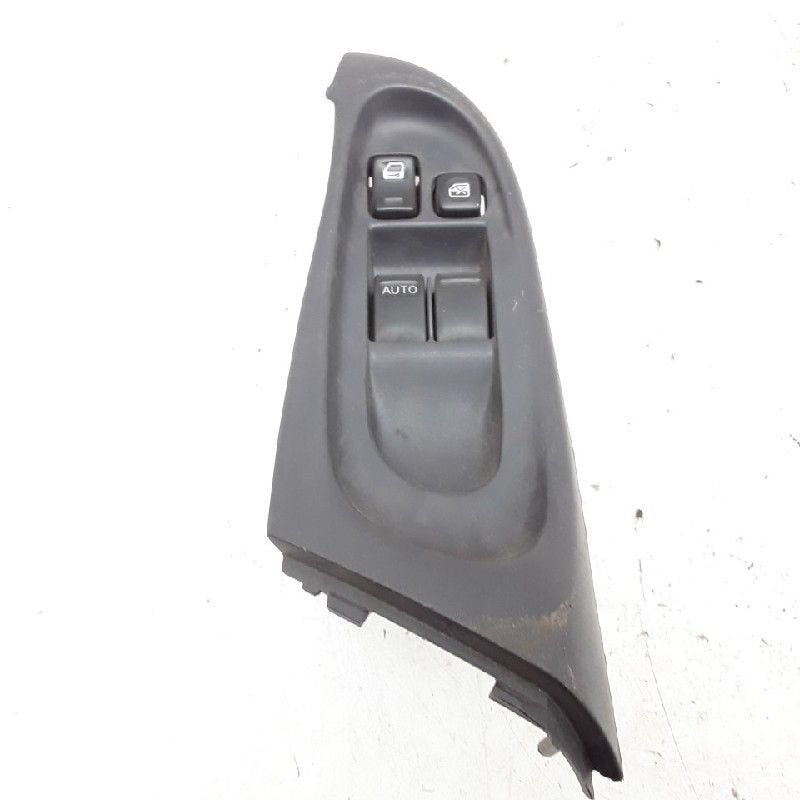 COMMUTATEUR VITRES ELECTRIQUES Nissan Almera Tino (V10M), Autos : Pièces & Accessoires, Autres pièces automobiles, Nissan, Utilisé