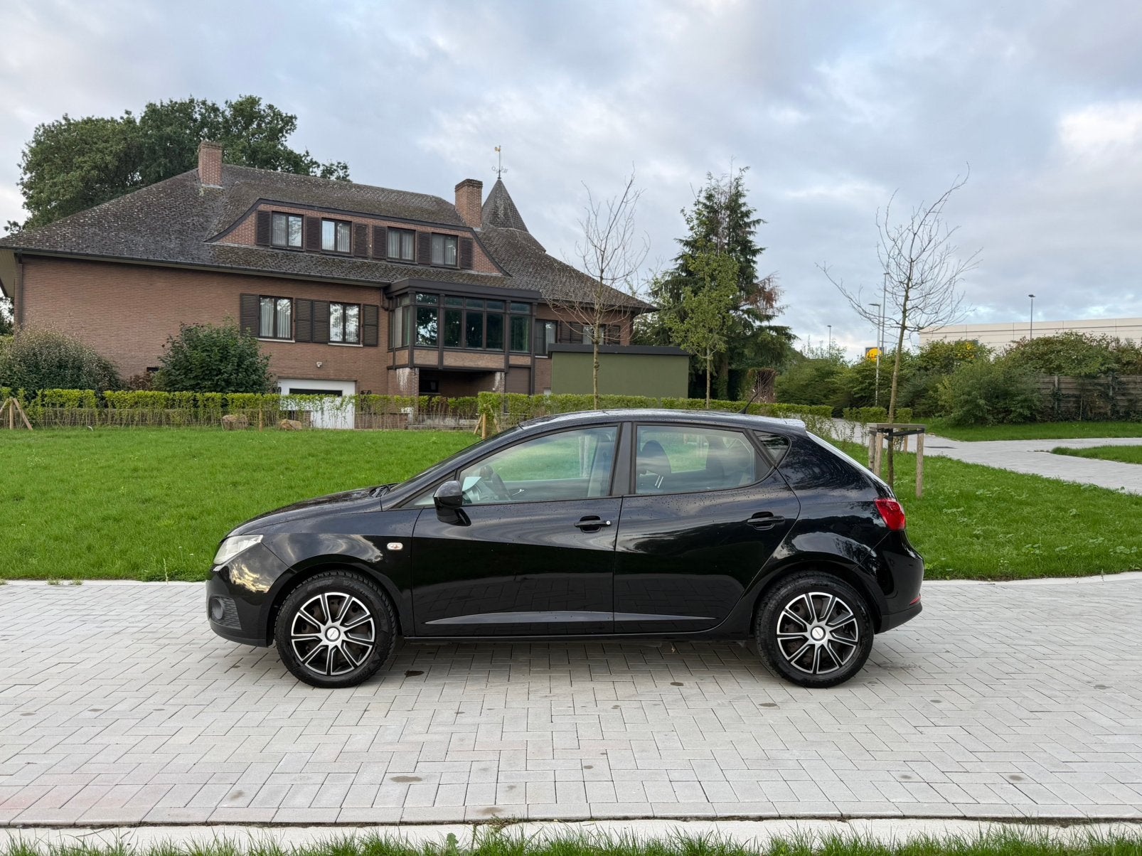 Seat Ibiza 1.2 benzine blanco gekeurd, Autos, Achat, 5 portes, Electronic Stability Program (ESP), 5 places