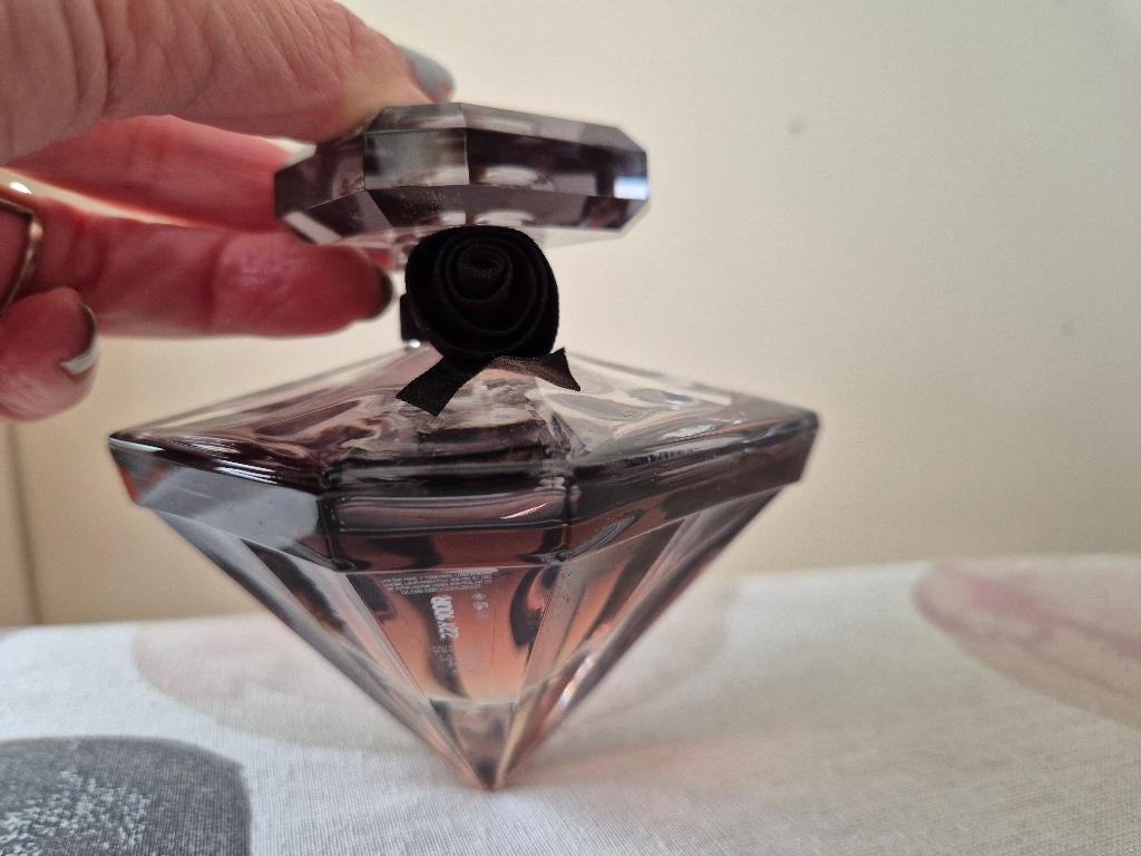 Eau de Parfum La Nuit Trésor Lancôme 75 ml, Enlèvement ou Envoi, Comme neuf, Bouteille de parfum, Plein
