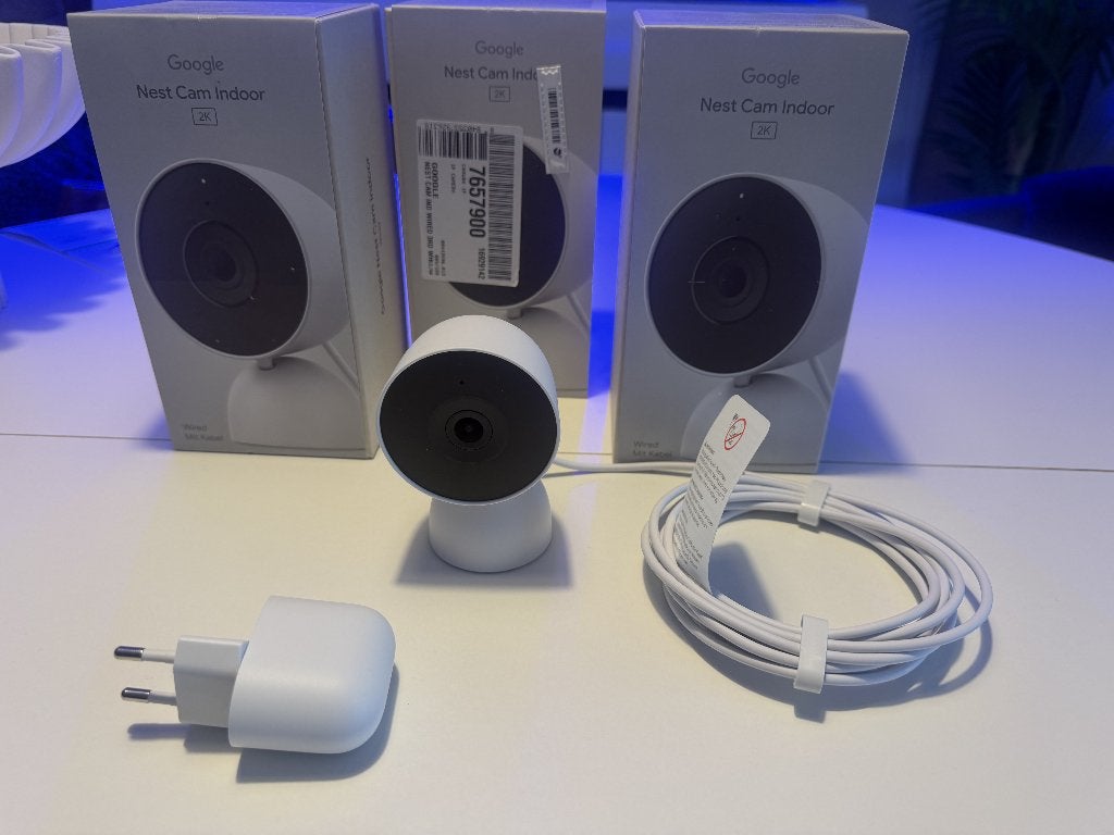 Set van 3 Google Nest Cam Indoor – 3e gen, Audio, Tv en Foto, Ophalen, Zo goed als nieuw, Binnencamera