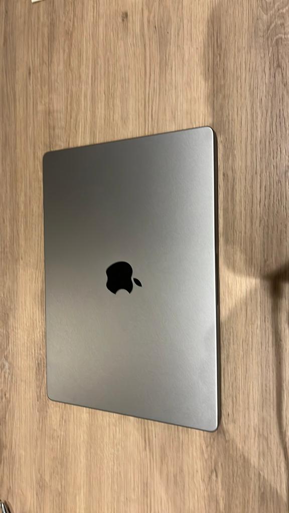 MacBook Pro 2021 Grijs, Informatique & Logiciels, Apple Macbooks, Comme neuf, MacBook Pro, Autres tailles, 3 à 4 Ghz, 512 GB, 16 GB