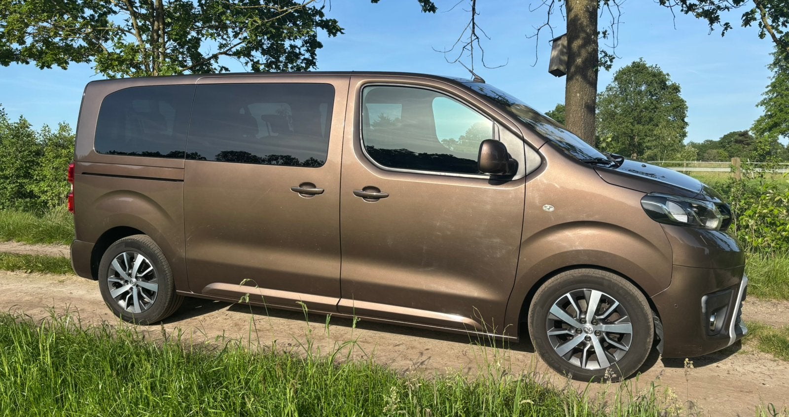 Toyota proace verso 2.0D, Voorwielaandrijving, 4 cilinders, 5 deurs, Particulier
