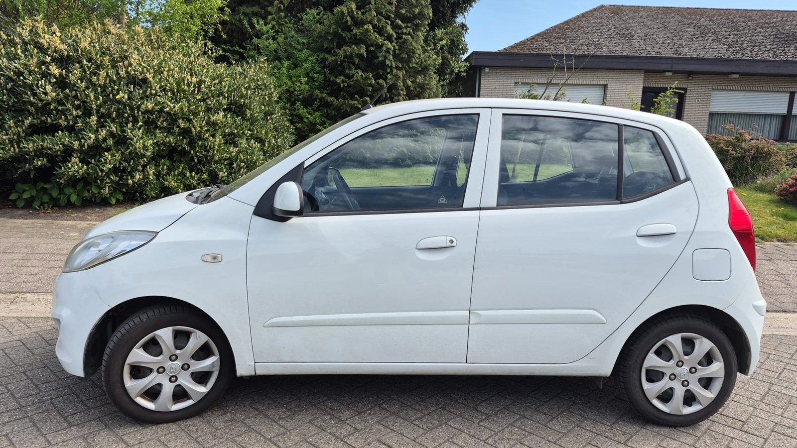Hyundai i10 1.1benzine -zuinig en betrouwbaar, Autos, Achat, Entreprise, Air conditionné, I10