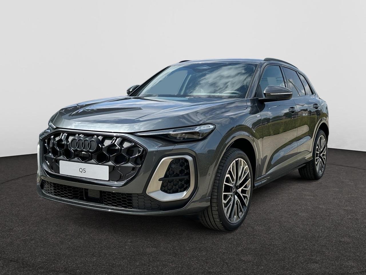 Audi Q5 Audi Q5 SUV Edition One Magnesium grey TFSI  150 kW, Automaat, Q5, Geheel digitaal combi-instrument, SUV of Terreinwagen