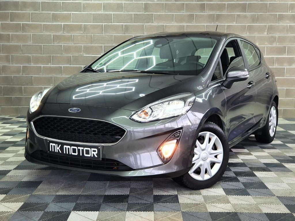 Ford Fiesta 🟢1.1 ESSENCE 75CV - 1ER MAIN - CAR PLAY - GPS, Voorwielaandrijving, Stof, Bedrijf, Parkeersensor