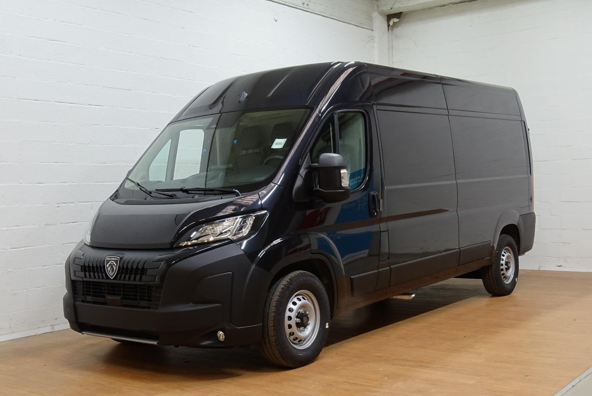 Peugeot Boxer 2.2 BlueHDi S&S 180 440 L3H2 Heavy Auto, Auto's, 4 deurs, Stof, 4 cilinders, Cruise Control