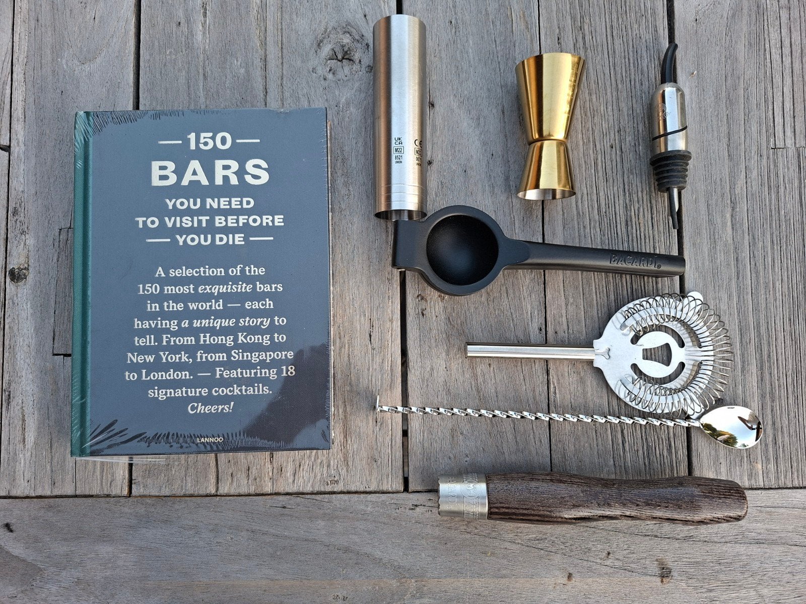 Bacardi cocktailset + Bars book, Verzamelen, Ophalen of Verzenden, Nieuw, Gebruiksvoorwerp