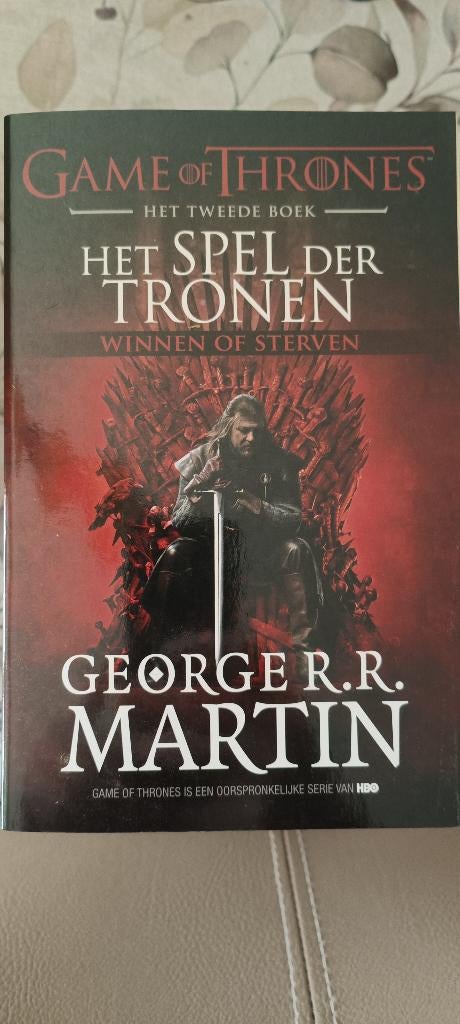 Boeken Games of Thrones en dergelijke, Ophalen of Verzenden, Gelezen