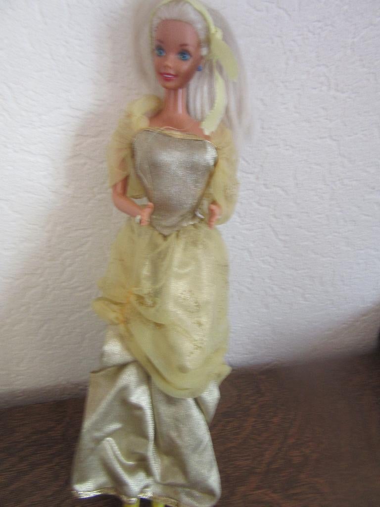 Originele barbiepoppen van Mattel, Ophalen of Verzenden, Zo goed als nieuw, Barbie