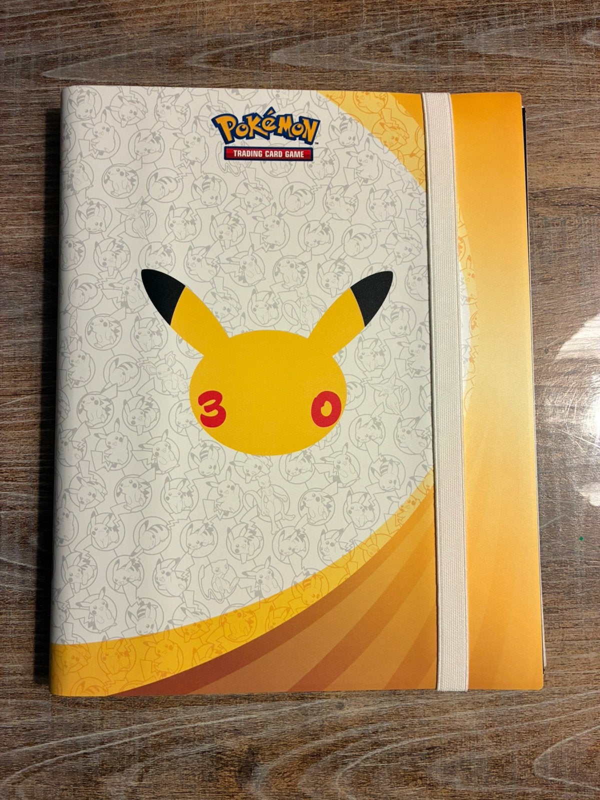 Binder pokemon 30th, Ophalen of Verzenden, Zo goed als nieuw