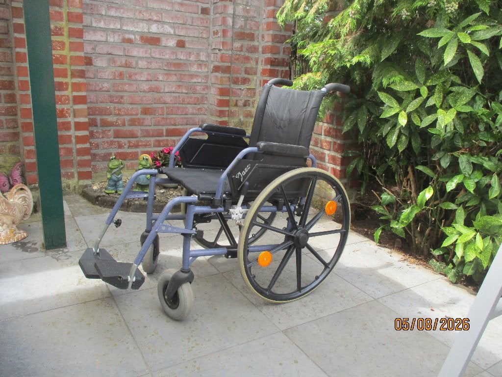 Rolstoel Jazz met 2 soorten voetstukken, Enlèvement, Pliant, Utilisé, Fauteuil roulant à pousser