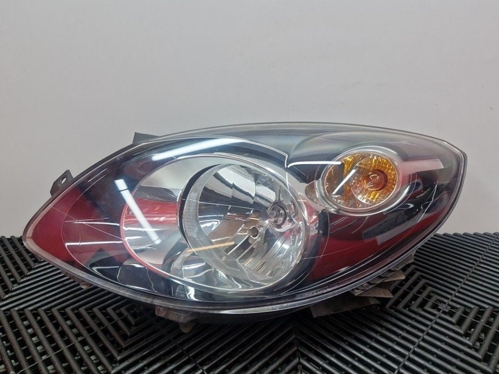 PHARE / OPTIQUE AVANT GAUCHE Renault Twingo II (CN), Renault, Utilisé, Peter-Huppertz-Straße 5
51063  Köln, DE, Dialog.deutschland@renault.de