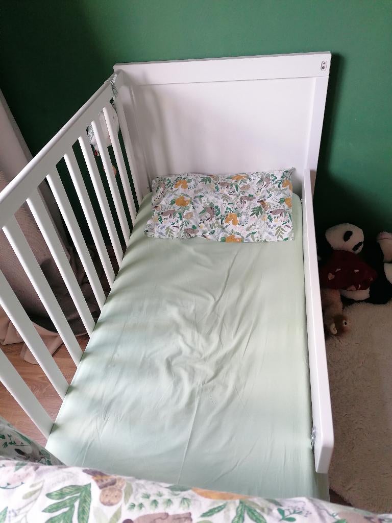 Uitschuifbaar kinderbed + accessoires, Ophalen, Gebruikt, 70 tot 85 cm, Minder dan 140 cm