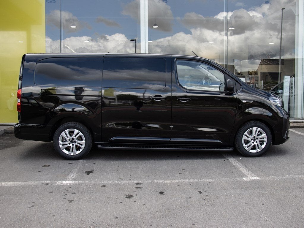 Opel Vivaro DC L3H1 AT8 180PK |LUXURY PACK|CAMERA|NIEUW, Auto's, Opel, Automaat, Monovolume, Vivaro, 180 pk