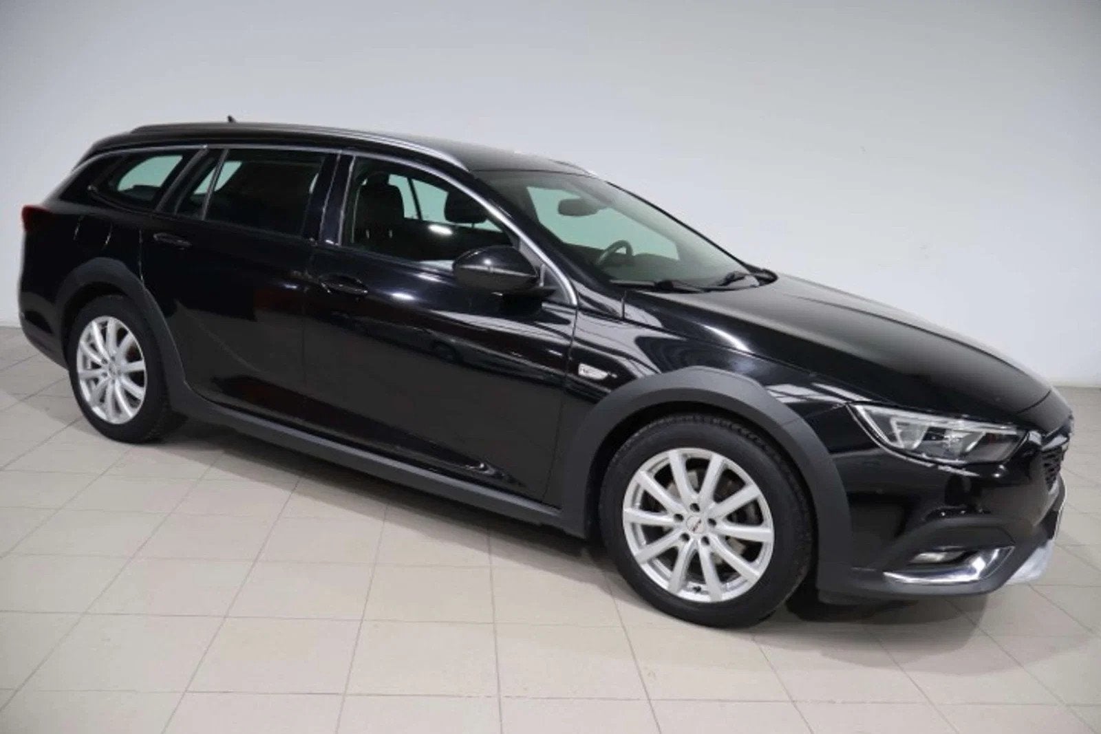 Opel Insignia Insignia Country Tourer 2.0 CDTI (bj 2018), Auto's, 4 cilinders, Zwart, 5 deurs, https://public.car-pass.be/vhr/65afe7d3-1ce4-4abf-babc-e31bddc197cc
