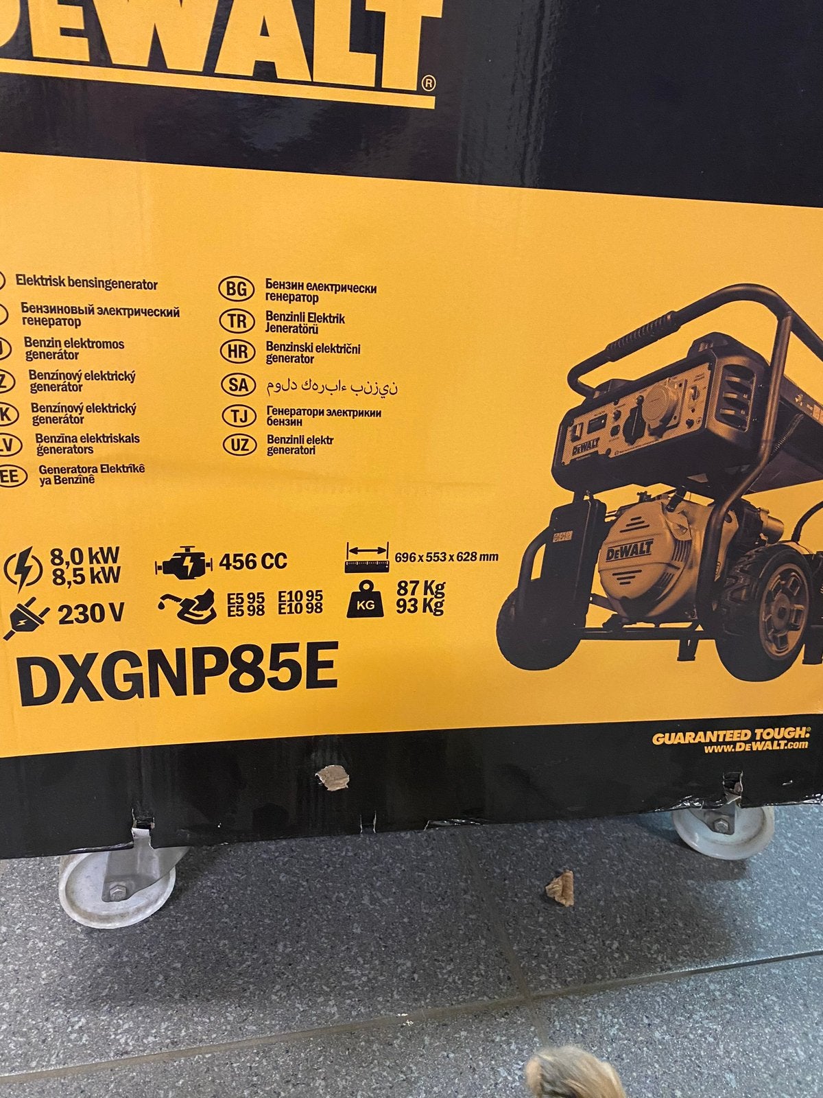 Dewalt generator, Doe-het-zelf en Bouw, Aggregaten, Nieuw, Benzine, 10 tot 30 kVA, Geluidgedempt, Ophalen