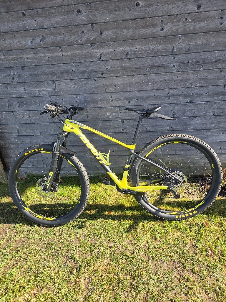 Giant mtb xtc, Vélos & Vélomoteurs, Vélos | Hommes | Vélos de sport & Vélo de randonnée, Giant, Enlèvement, Utilisé, 61 à 65 cm