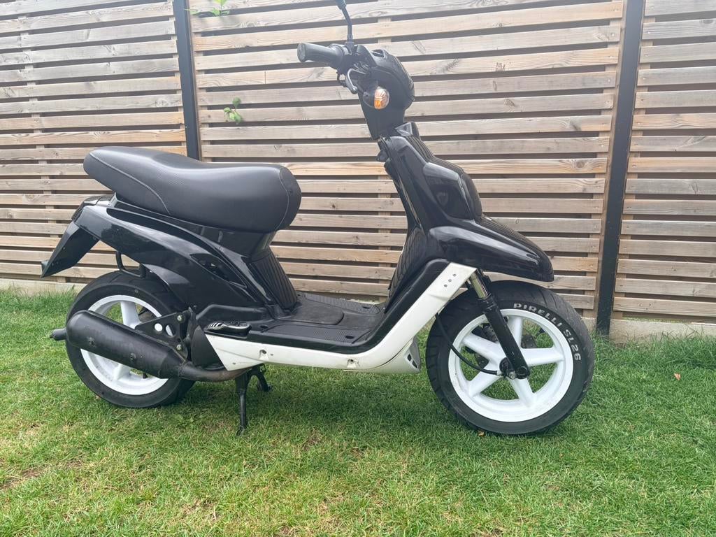 Mbk booster spirit nieuwmodel klasse a in goede staat !, Ophalen, Tweetakt, Overige modellen, Klasse A (25 km/u)
