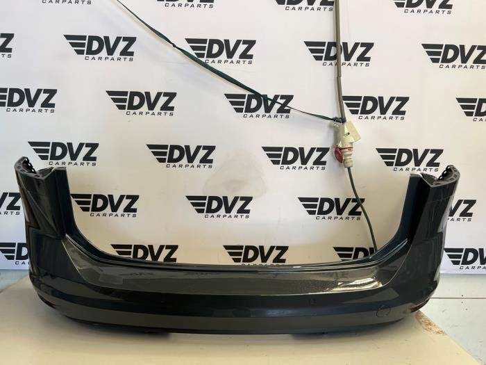 Achterbumper van een Volkswagen Touran (LC7Q), Gebruikt, -, Volkswagen, -