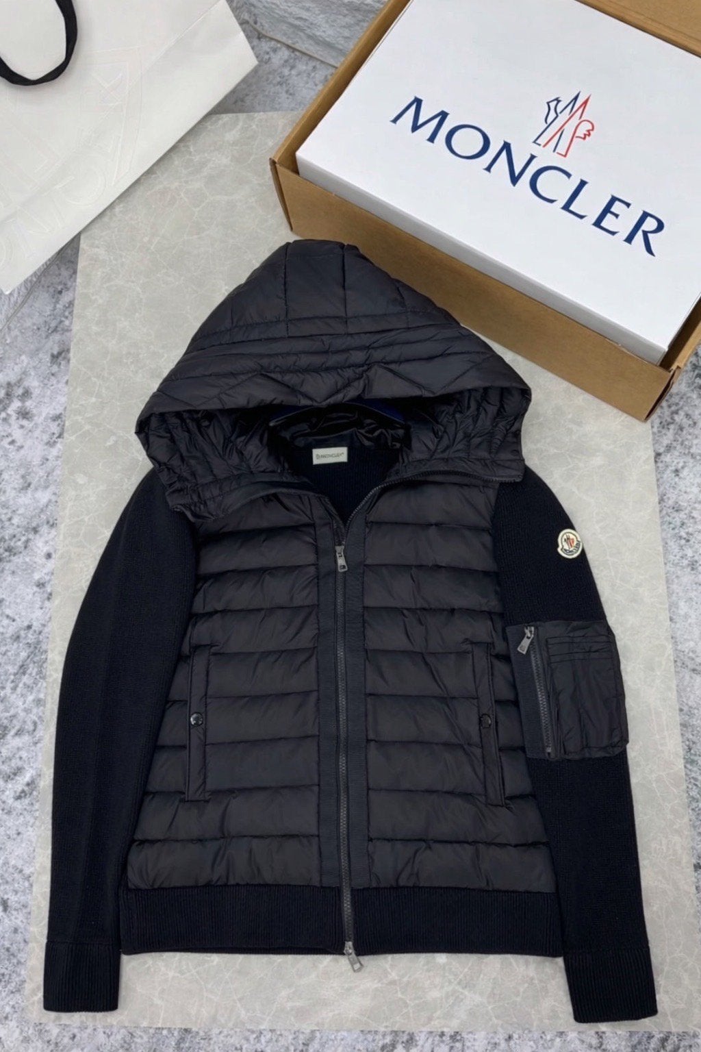 Moncler Vest, Ophalen of Verzenden, Nieuw, Overige maten, Zwart