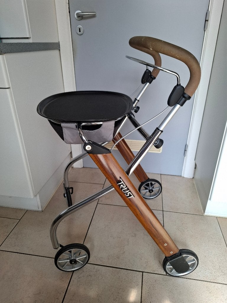 Rollator Trust, Divers, Déambulateurs, Enlèvement, Poids léger, Comme neuf
