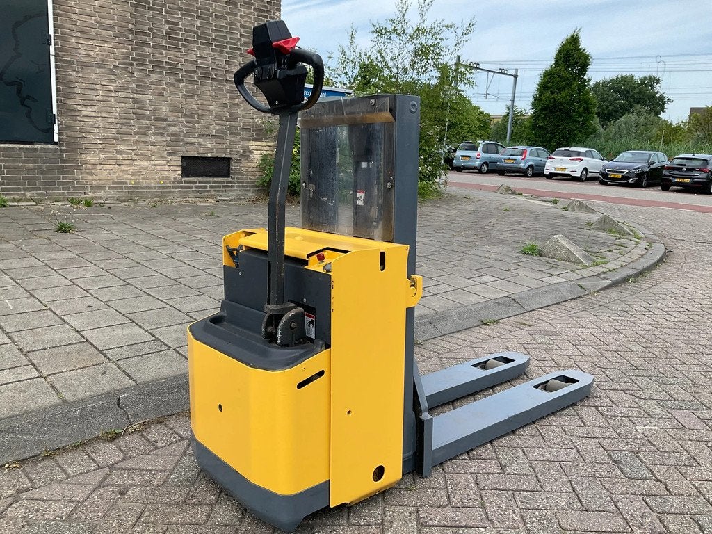 Atlet CSD125/160 1250KG 1.70METER STAPELAAR / HEFTRUCK, Articles professionnels, Machines & Construction | Chariots élévateurs & Transport interne