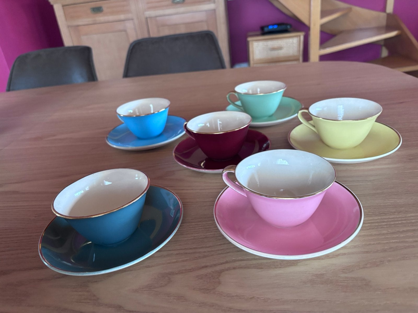 Ensemble de 6 tasses vintage Keralux de Boch Frères (B), Enlèvement