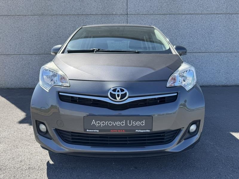 Toyota Verso-S 1.33 VVT-I 6MT COMFORT avec Seulement 51 333, Auto's, Toyota, Euro 5, Overige kleuren, 1329 cc, Handgeschakeld